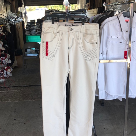 Jeans - Picture 2 of 4